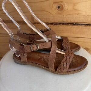 Born Braided Flat Sandals Strappy Brown Leather 7 Comfort Cushion Granola Hippie